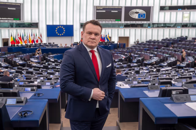 Foto 12: Dominik TARCZYNSKI in the EP in Strasbourg