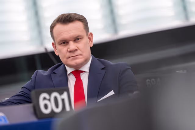 Foto 2: Dominik TARCZYNSKI in the EP in Strasbourg