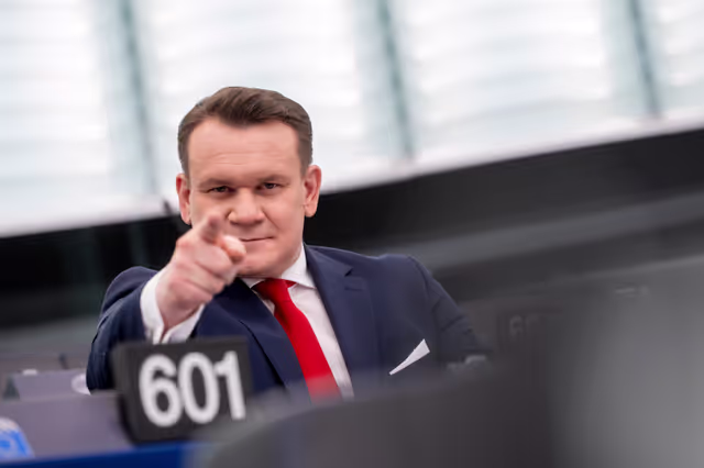 Foto 3: Dominik TARCZYNSKI in the EP in Strasbourg