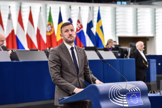 EP Plenary session - Commission statement - Recent ecological catastrophe involving plastic pellet losses and its impact on micro plastic pollution in the maritime and coastal habitats