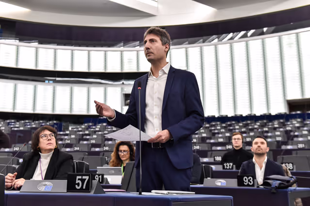 Fotografie 5: EP Plenary session - Commission statement - Recent ecological catastrophe involving plastic pellet losses and its impact on micro plastic pollution in the maritime and coastal habitats