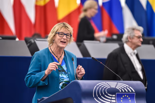 Fotografie 13: EP Plenary session - Commission statement - Recent ecological catastrophe involving plastic pellet losses and its impact on micro plastic pollution in the maritime and coastal habitats