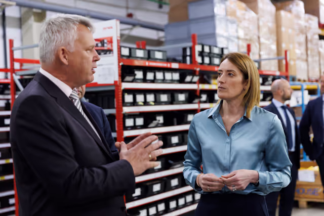 Photo 11: Official visit by Roberta METSOLA, EP President to Malta - Visit to Seifert Systems, Birżebbugia