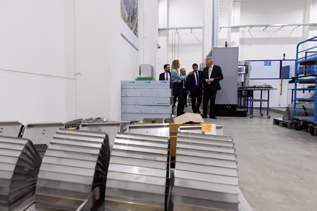 Photo 8: Official visit by Roberta METSOLA, EP President to Malta - Visit to Seifert Systems, Birżebbugia