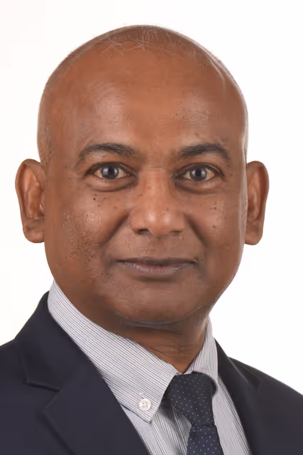 Photo 15 : Guy LAVOCAT official portrait - 9th Parliamentary term