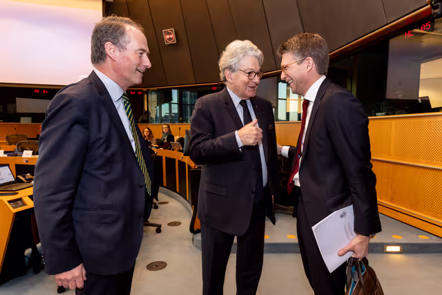 Foto 48: IMCO trilogue on Single Market Emergency Instrument (SMEI)