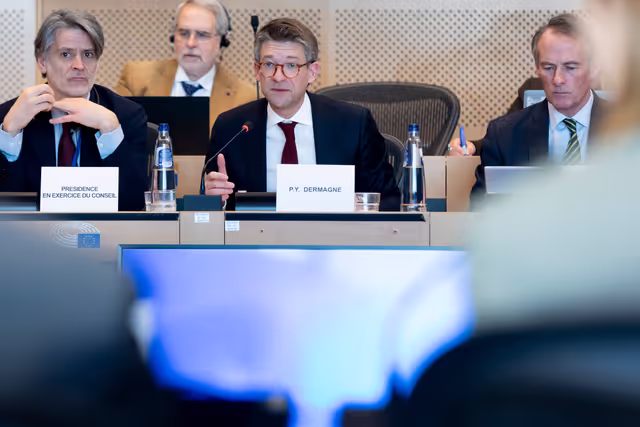 Foto 19: IMCO trilogue on Single Market Emergency Instrument (SMEI)