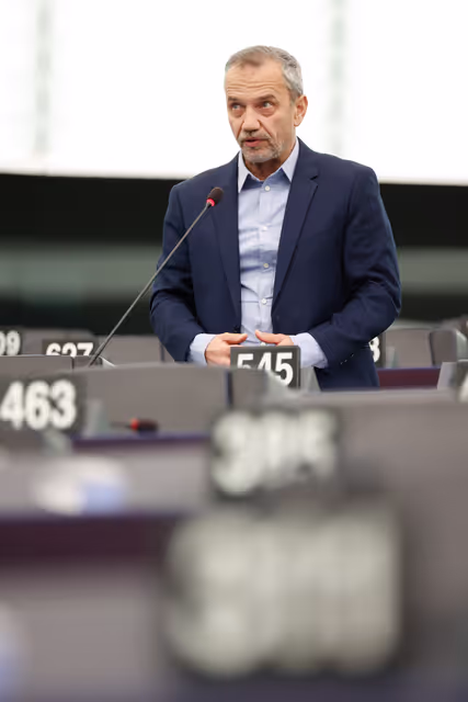 Photo 4: EP Plenary session - Commission statement - State of the EU solar industry in the light of unfair competition