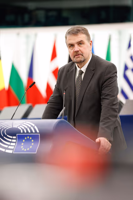 Photo 1: EP Plenary session - Commission statement - State of the EU solar industry in the light of unfair competition