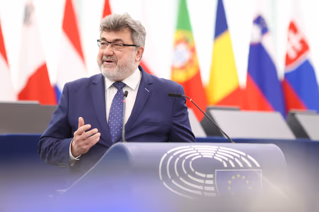 Foto 24: EP Plenary session - Commission statement - EU2040 climate target