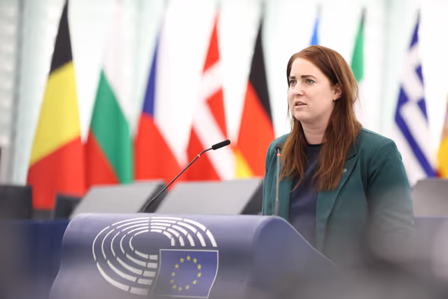 Foto 18: EP Plenary session - Commission statement - EU2040 climate target