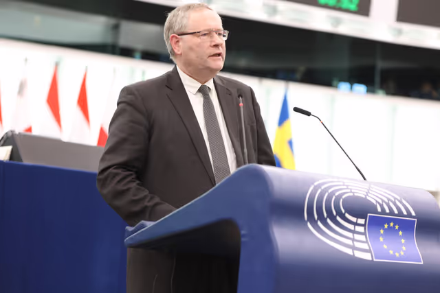 Foto 15: EP Plenary session - Commission statement - EU2040 climate target