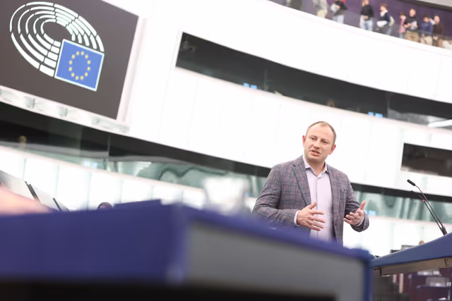 Foto 10: EP Plenary session - Commission statement - EU2040 climate target