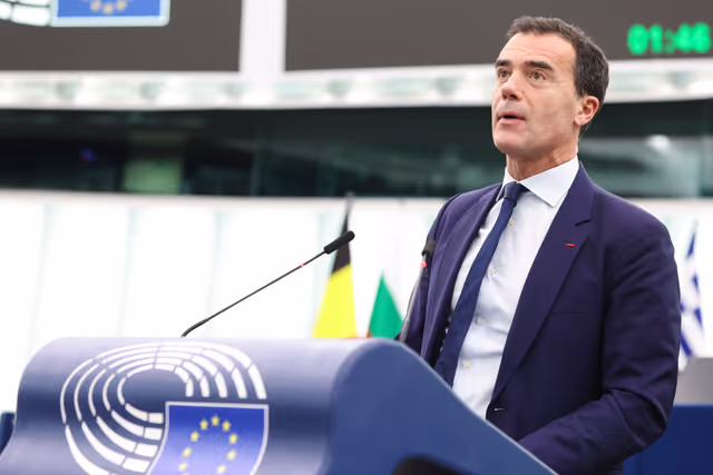 Fotografie 21: EP Plenary session - Oral question - Calling on the Council to take all necessary steps to reach an agreement on the European cross-border mechanism file and open negotiations with Parliament