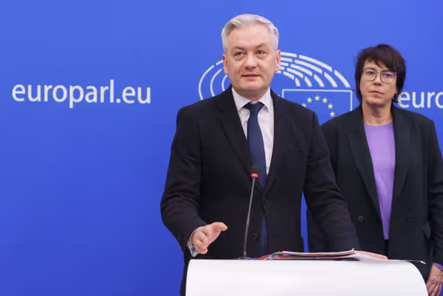 Photo 10: Press conference Chair on Violence against women