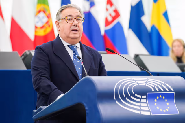 Photo 40: EP Plenary session - Council and Commission statements - Empowering farmers and rural communities - a dialogue towards sustainable and fairly rewarded EU agriculture