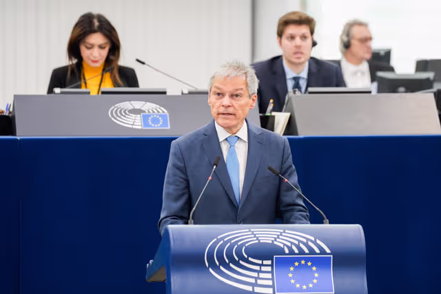 Photo 36: EP Plenary session - Council and Commission statements - Empowering farmers and rural communities - a dialogue towards sustainable and fairly rewarded EU agriculture