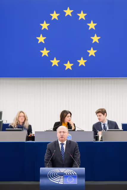 Photo 32: EP Plenary session - Council and Commission statements - Empowering farmers and rural communities - a dialogue towards sustainable and fairly rewarded EU agriculture