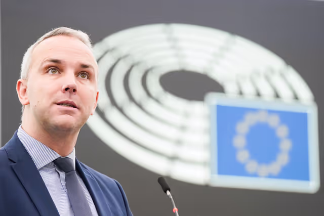 Photo 24: EP Plenary session - Council and Commission statements - Empowering farmers and rural communities - a dialogue towards sustainable and fairly rewarded EU agriculture