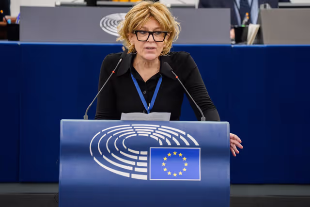 Photo 23: EP Plenary session - Council and Commission statements - Empowering farmers and rural communities - a dialogue towards sustainable and fairly rewarded EU agriculture