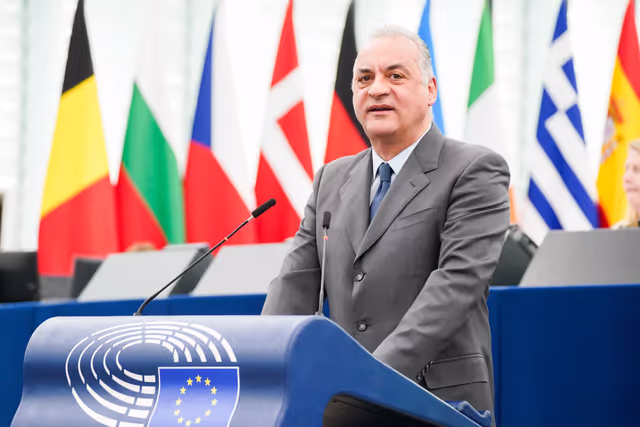 Photo 19: EP Plenary session - Council and Commission statements - Empowering farmers and rural communities - a dialogue towards sustainable and fairly rewarded EU agriculture