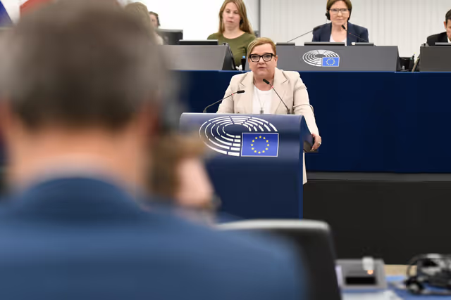 Foto 26: EP Plenary session - Implementation report on the EU LGBTIQ Equality Strategy 2020-2025