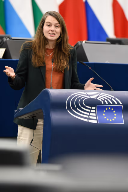 Foto 19: EP Plenary session - Implementation report on the EU LGBTIQ Equality Strategy 2020-2025