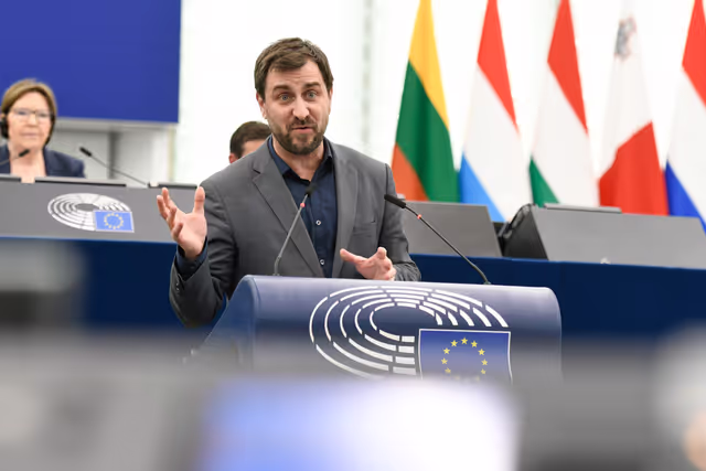 Foto 16: EP Plenary session - Implementation report on the EU LGBTIQ Equality Strategy 2020-2025