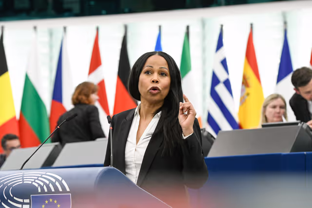 Foto 13: EP Plenary session - Implementation report on the EU LGBTIQ Equality Strategy 2020-2025