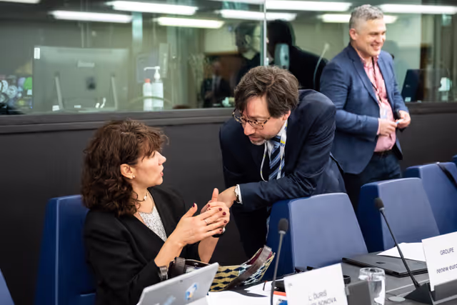 Fotografia 32: EMPL - Final trilogue on disability card