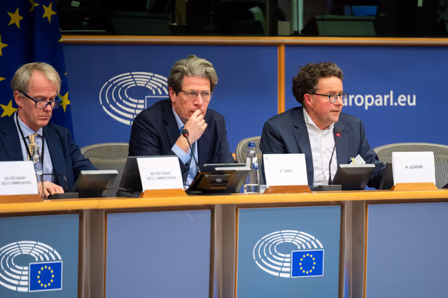 Φωτογραφία 4: FISC subcommittee meeting