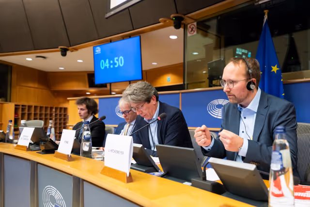 Φωτογραφία 36: FISC subcommittee meeting