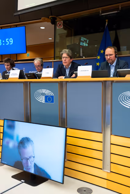 Φωτογραφία 17: FISC subcommittee meeting