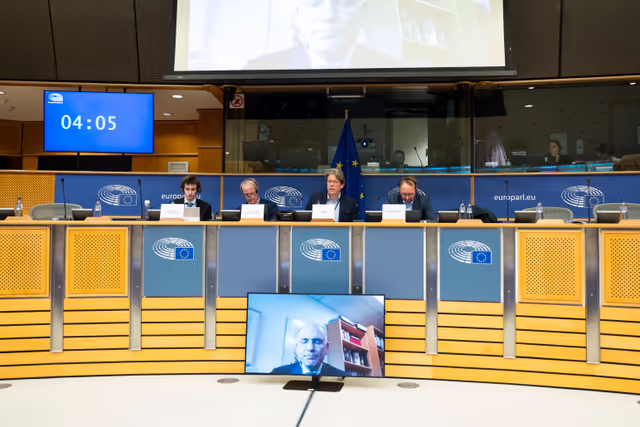 Φωτογραφία 14: FISC subcommittee meeting