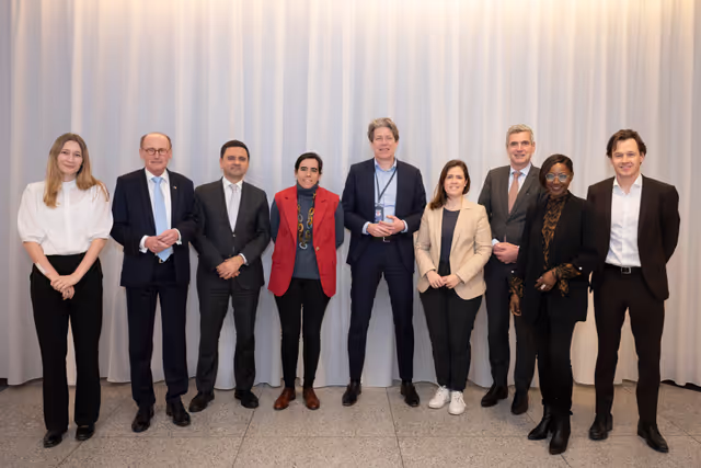 Φωτογραφία 1: FISC subcommittee meeting - Group Photo