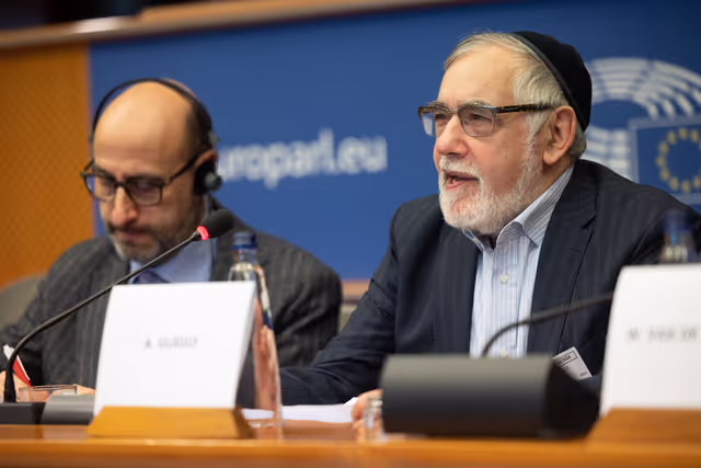 Photo 48: Article 17 TFEU - The importance of the Article 17 dialogue for raising awareness against disinformation and foreign interference as well as for achieving a high turnout at the European elections