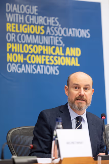 Photo 25: Article 17 TFEU - The importance of the Article 17 dialogue for raising awareness against disinformation and foreign interference as well as for achieving a high turnout at the European elections
