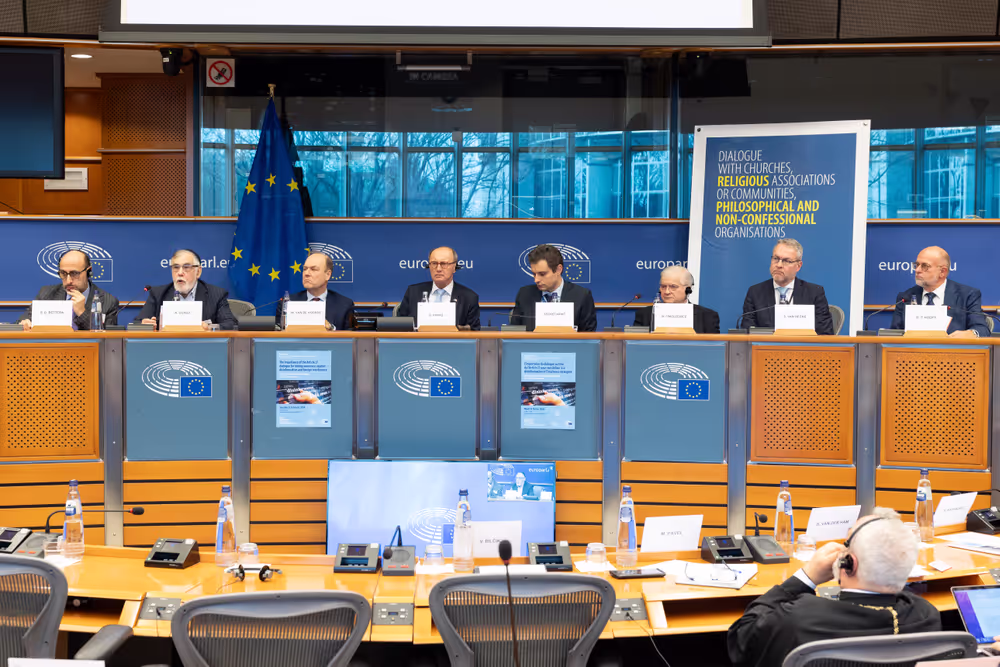 Article 17 TFEU - The importance of the Article 17 dialogue for raising awareness against disinformation and foreign interference as well as for achieving a high turnout at the European elections