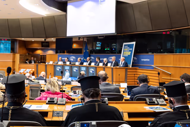 Photo 43: Article 17 TFEU - The importance of the Article 17 dialogue for raising awareness against disinformation and foreign interference as well as for achieving a high turnout at the European elections