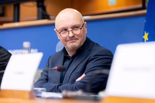 Photo 8: Article 17 TFEU - The importance of the Article 17 dialogue for raising awareness against disinformation and foreign interference as well as for achieving a high turnout at the European elections