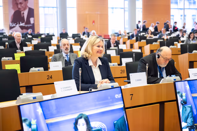 Φωτογραφία 20: AFET - Exchange of views with Hadja LAHBIB, Belgian Minister of Foreign Affairs