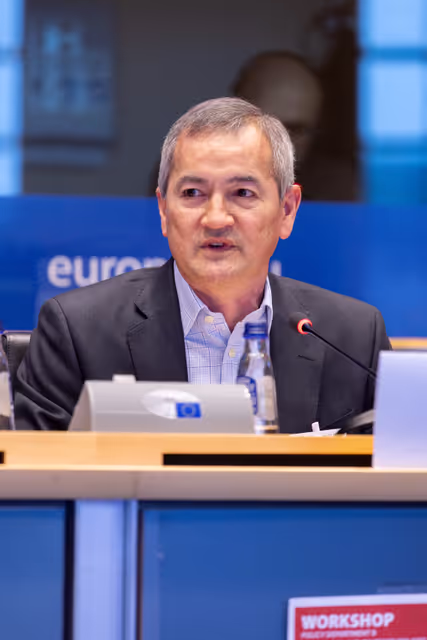 Photo 17: TRAN Committee meeting .Workshop on The suitability of existing post and parcel delivery legislation