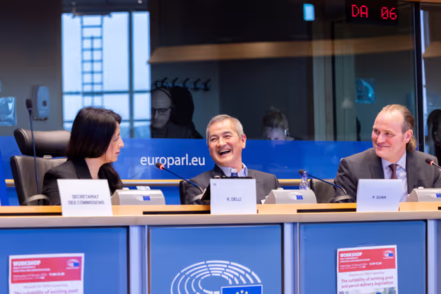 Photo 12: TRAN Committee meeting .Workshop on The suitability of existing post and parcel delivery legislation