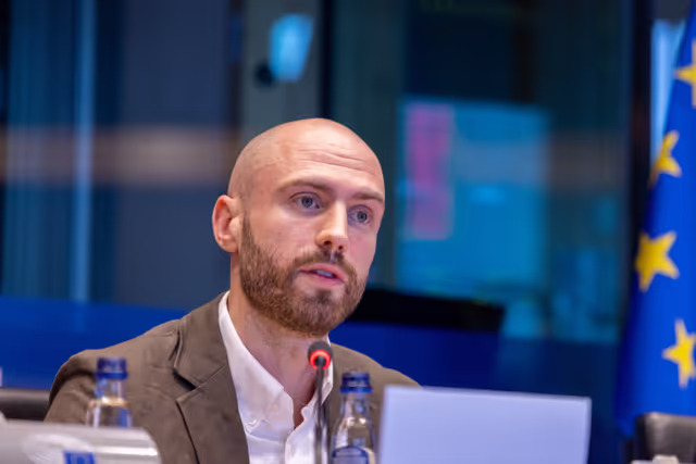 Photo 1: TRAN Committee meeting .Workshop on The suitability of existing post and parcel delivery legislation