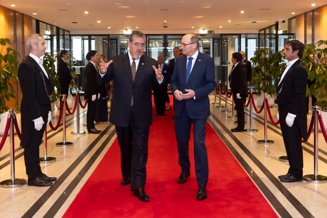 Photo 11 : Othmar KARAS meets with Bernardo AREVAL, President of GUATEMALA