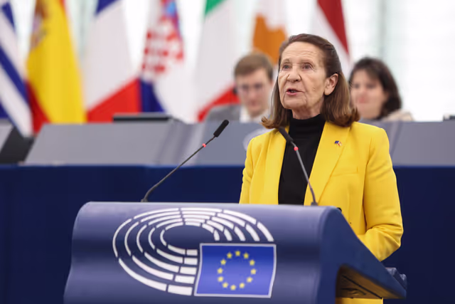 Fotografia 32: EP Plenary session - Debate - Geographical Indications for wine, spirit drinks and agricultural products