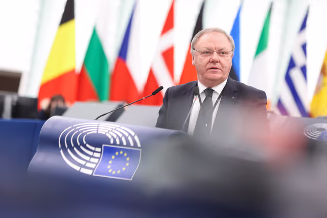Fotografia 14: EP Plenary session - Debate - Geographical Indications for wine, spirit drinks and agricultural products