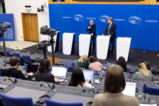 Photo 13: Press conference on EU Nature Restoration Law