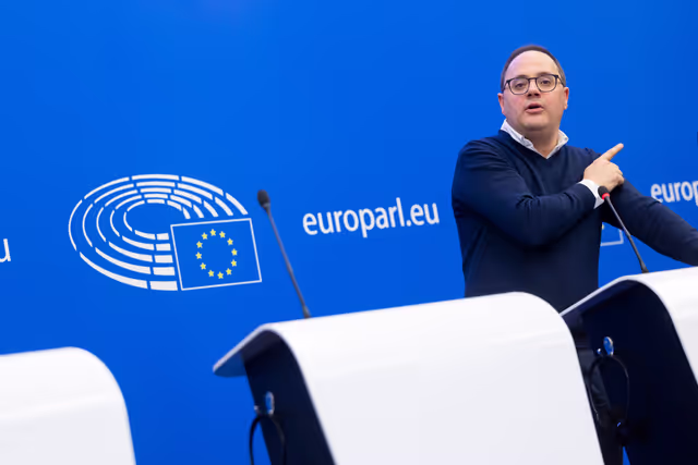 Photo 5: Press conference on EU Nature Restoration Law