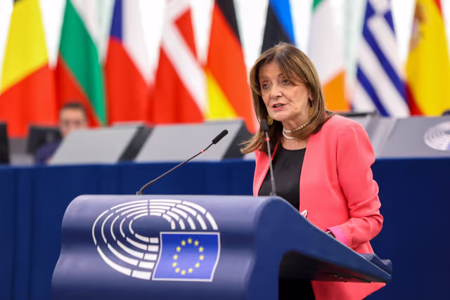 Foto 20: EP Plenary session - Rule 162 - Regaining our competitive edge - a prosperous EU in a fragmented global economy